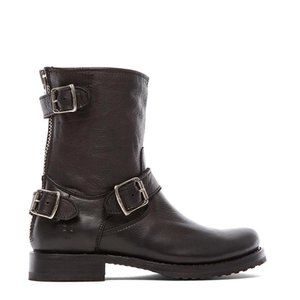 Frye Veronica Back Zip Short Boot Black Size 6